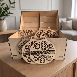 Baúl de Madera con Bolas de Navidad Personalizadas | Adornos Árbol