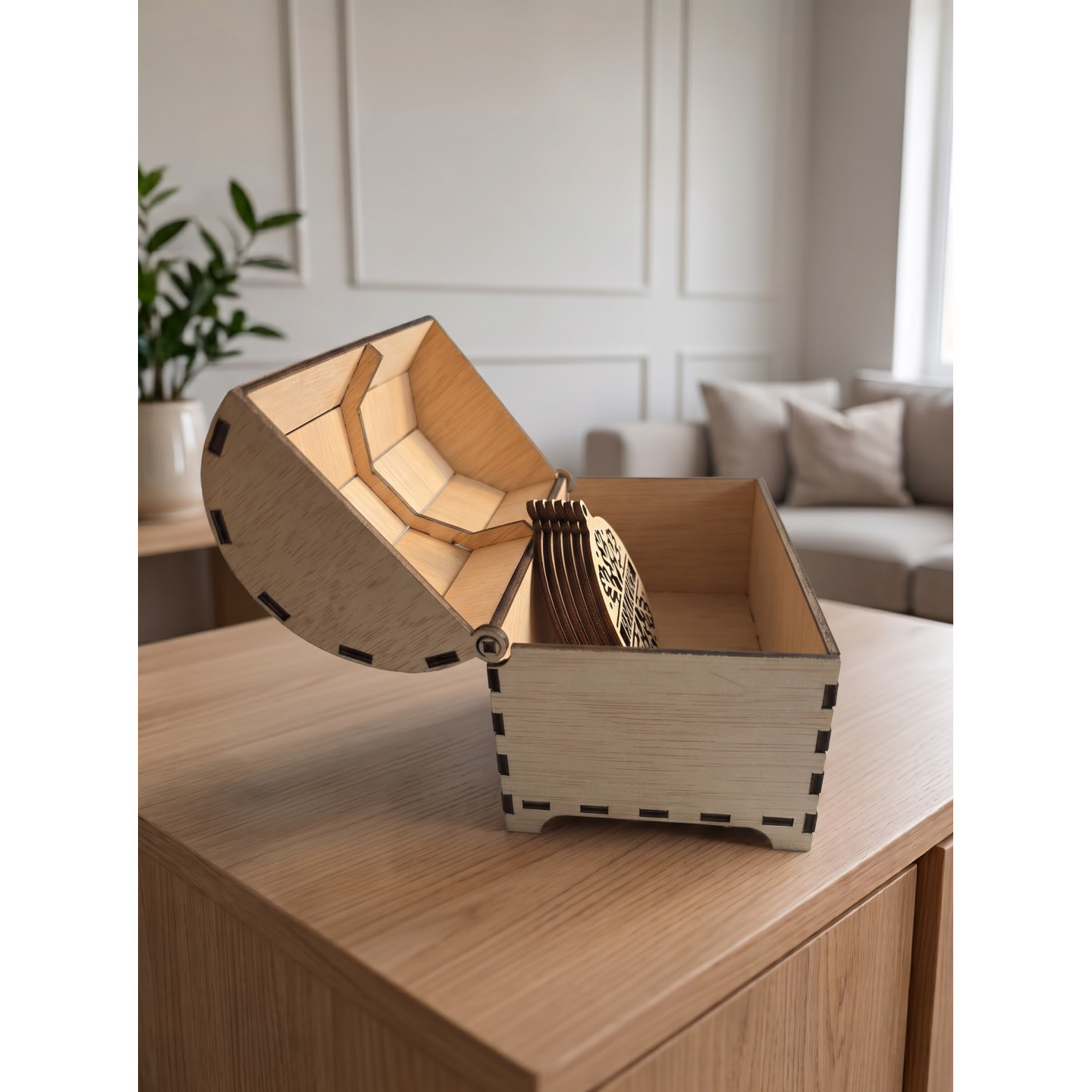 Baúl de Madera con Bolas de Navidad Personalizadas | Adornos Árbol