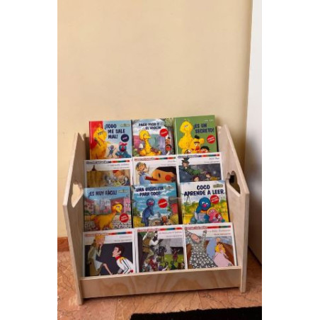 Libreria infantil Montessori de madera