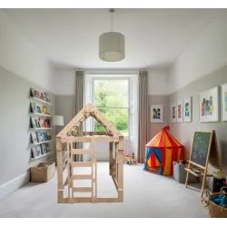 Casita de madera infantil