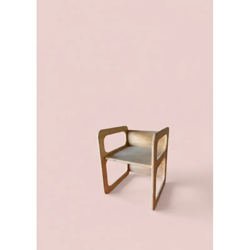 Silla infantil de madera Montessori