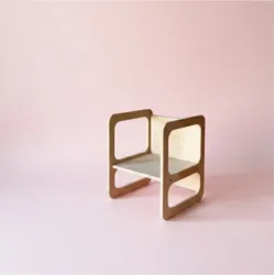 Silla infantil de madera Montessori