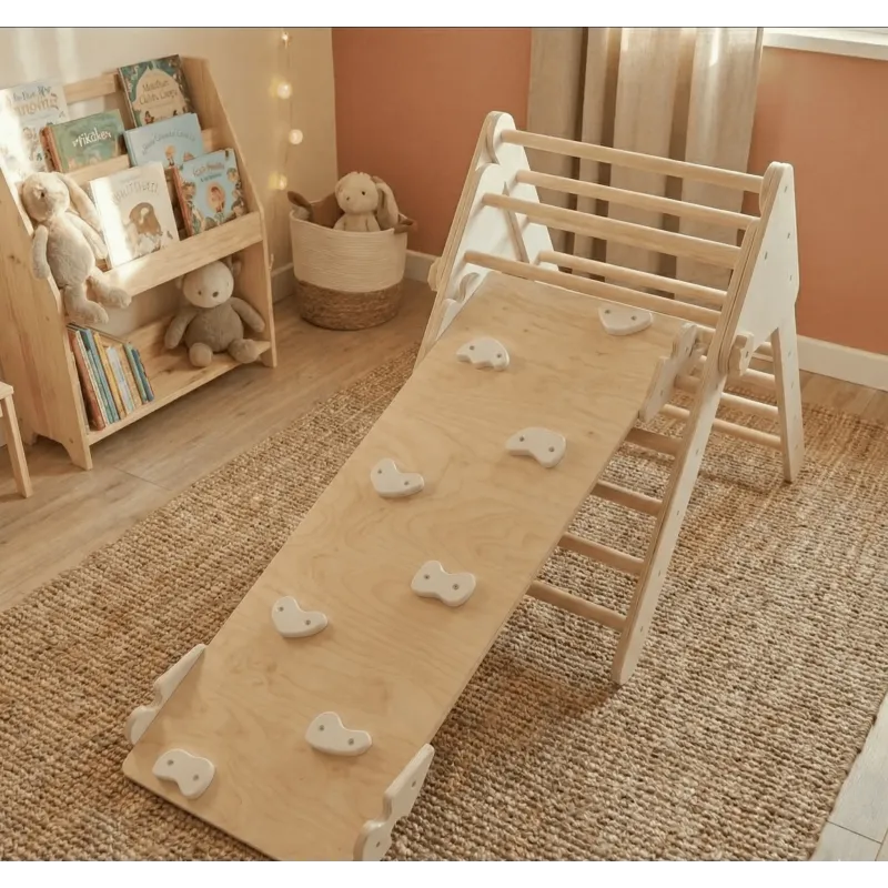 Triángulo de Escalada con Rampa Reversible: Diversión y Motricidad en Madera