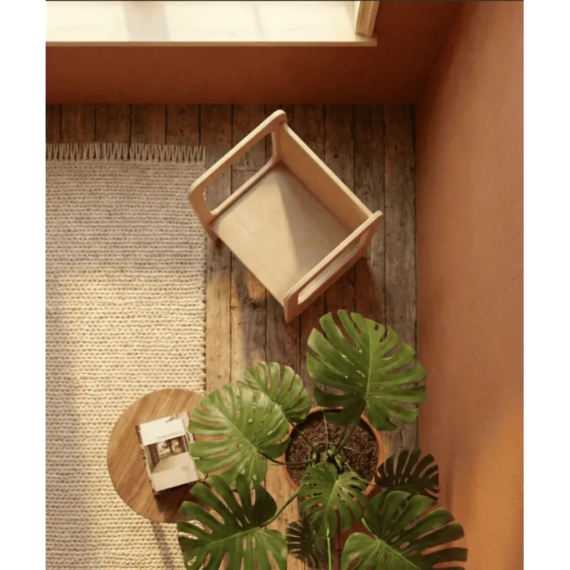 Silla infantil de madera Montessori
