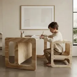 Conjunto de mesa y silla infantil de madera montessori